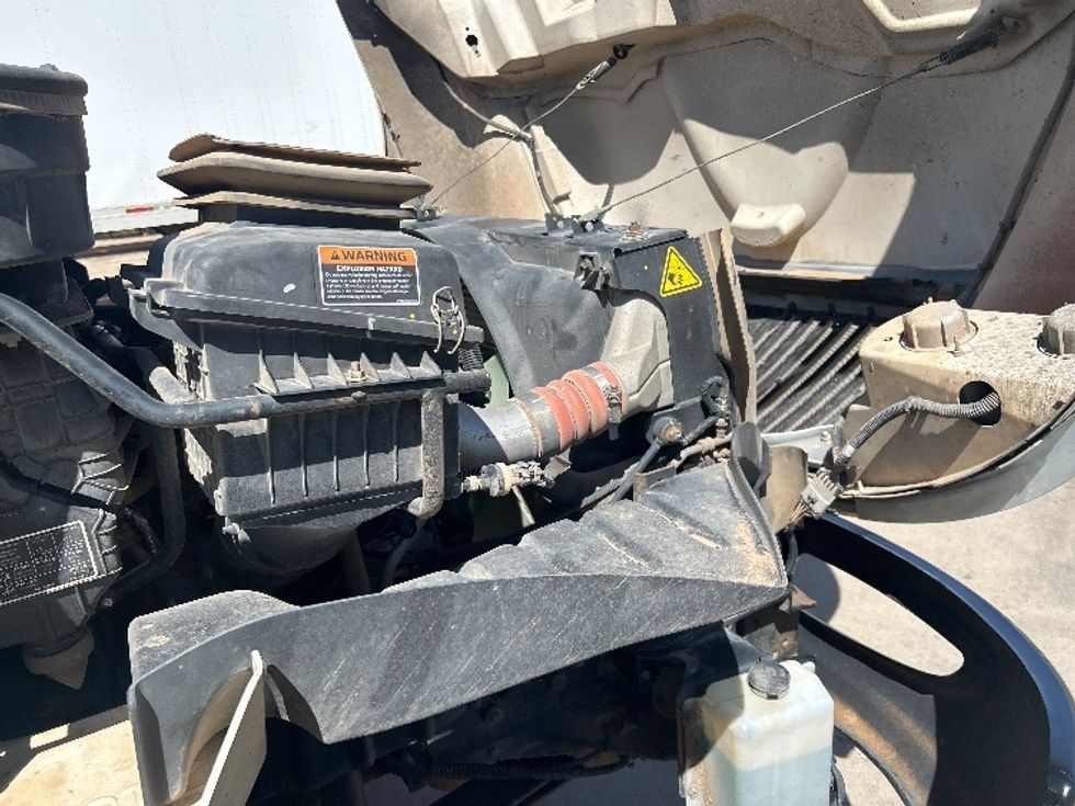 Medium Duty Box Truck-Light and Medium Duty Trucks-International-2022-MV607-Lubbock-TX-225,131\n\t\tmiles-$ 49,750 - Image 23