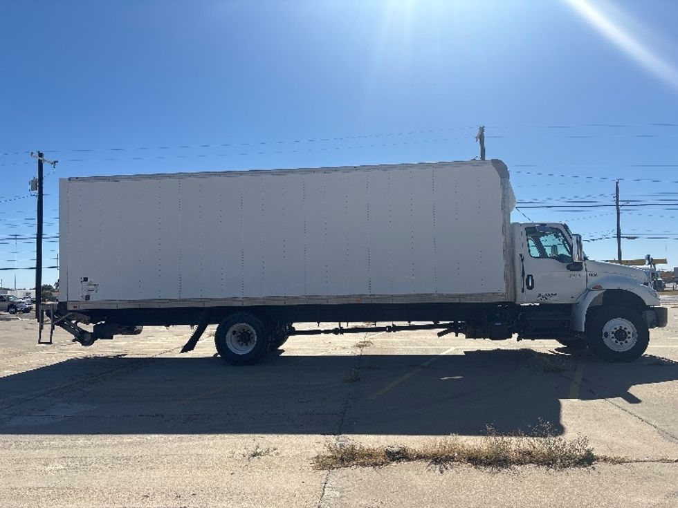 Medium Duty Box Truck-Light and Medium Duty Trucks-International-2022-MV607-Lubbock-TX-267,646\n\t\tmiles-$ 41,000 - Image 15
