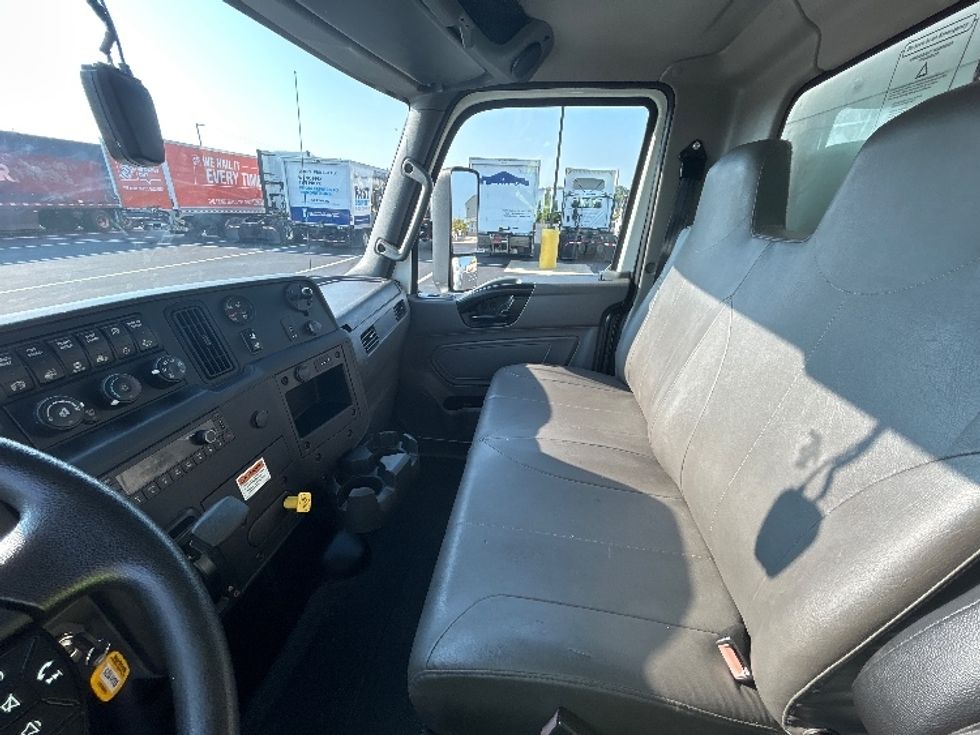 Medium Duty Box Truck-Light and Medium Duty Trucks-International-2022-MV607-Madison-AL-246,590\n\t\tmiles-$ 41,750 - Image 17