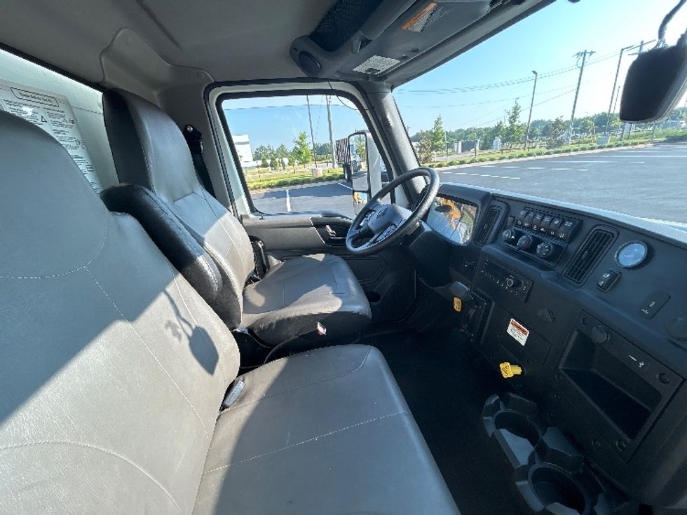 Medium Duty Box Truck-Light and Medium Duty Trucks-International-2022-MV607-Madison-AL-246,590\n\t\tmiles-$ 41,750 - Image 20