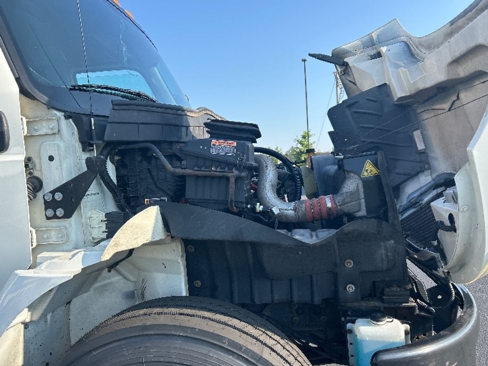 Medium Duty Box Truck-Light and Medium Duty Trucks-International-2022-MV607-Madison-AL-246,590\n\t\tmiles-$ 41,750 - Image 21