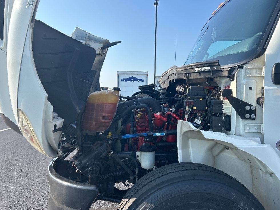 Medium Duty Box Truck-Light and Medium Duty Trucks-International-2022-MV607-Madison-AL-246,590\n\t\tmiles-$ 41,750 - Image 22