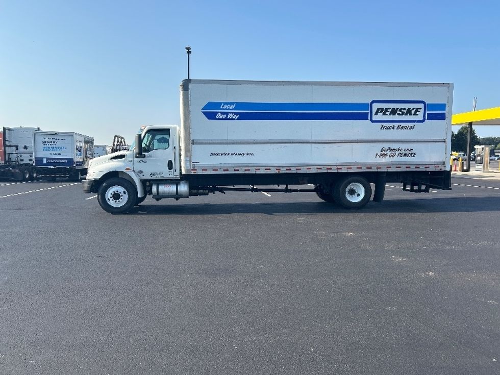Medium Duty Box Truck-Light and Medium Duty Trucks-International-2022-MV607-Madison-AL-246,590\n\t\tmiles-$ 41,750 - Image 4