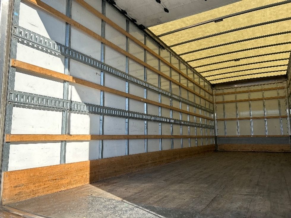 Medium Duty Box Truck-Light and Medium Duty Trucks-International-2022-MV607-Madison-AL-268,182\n\t\tmiles-$ 50,250 - Image 11