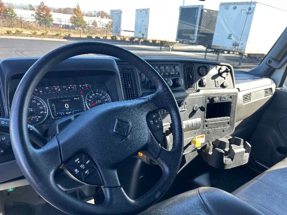 Medium Duty Box Truck-Light and Medium Duty Trucks-International-2022-MV607-Madison-AL-268,182\n\t\tmiles-$ 50,250 - Image 17
