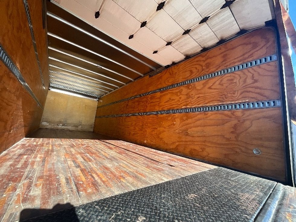 Medium Duty Box Truck-Light and Medium Duty Trucks-International-2022-MV607-Manassas-VA-125,959\n\t\tmiles-$ 62,000 - Image 11