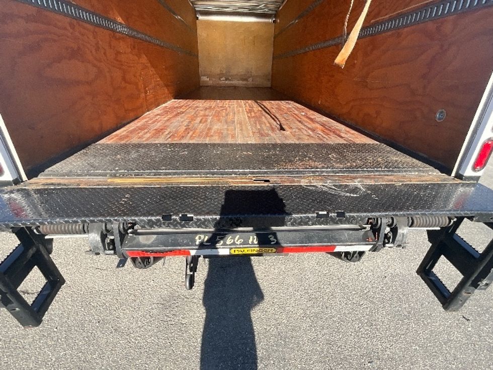 Medium Duty Box Truck-Light and Medium Duty Trucks-International-2022-MV607-Manassas-VA-125,959\n\t\tmiles-$ 62,000 - Image 9