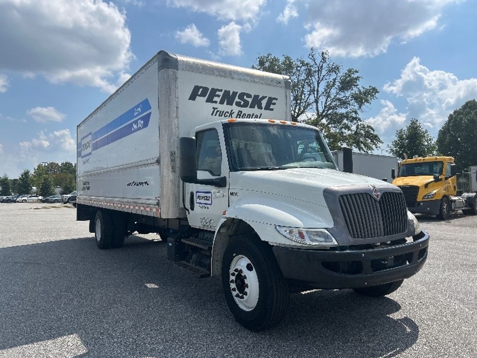 Medium Duty Box Truck-Light and Medium Duty Trucks-International-2022-MV607-Mcdonough-GA-235,085\n\t\tmiles-$ 43,750 - Image 1