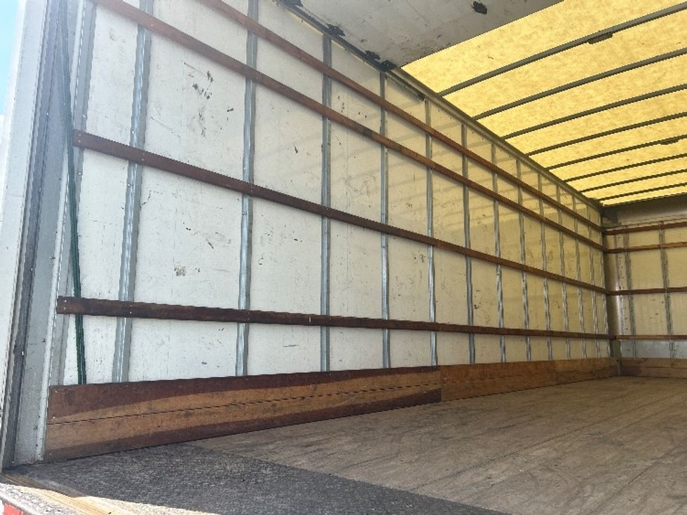Medium Duty Box Truck-Light and Medium Duty Trucks-International-2022-MV607-Mcdonough-GA-235,085\n\t\tmiles-$ 43,750 - Image 11