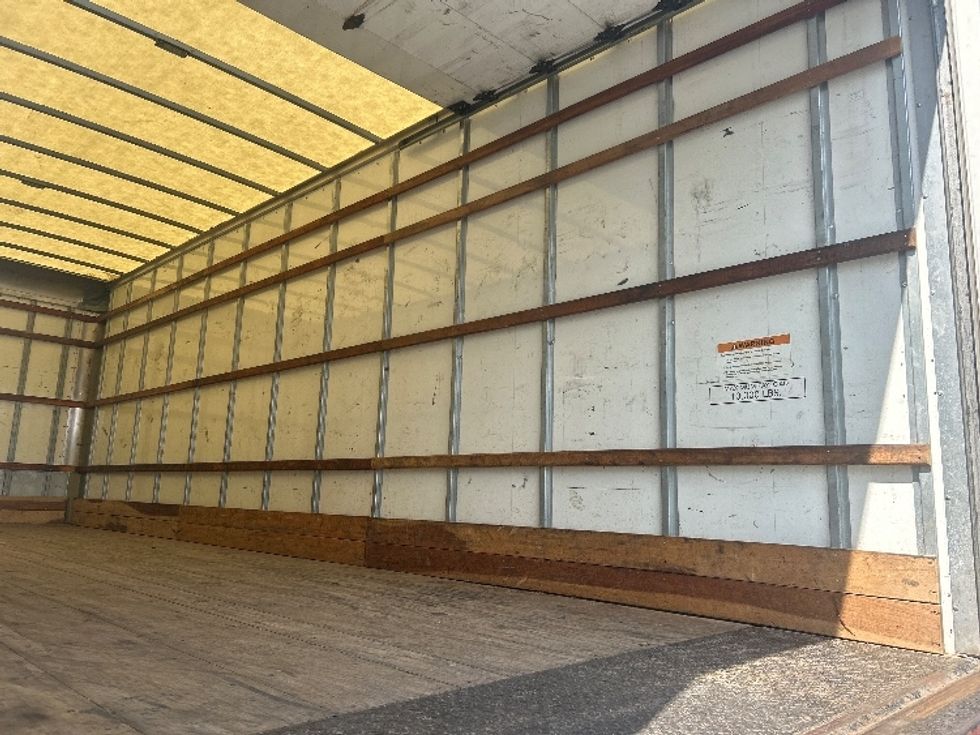 Medium Duty Box Truck-Light and Medium Duty Trucks-International-2022-MV607-Mcdonough-GA-235,085\n\t\tmiles-$ 43,750 - Image 12