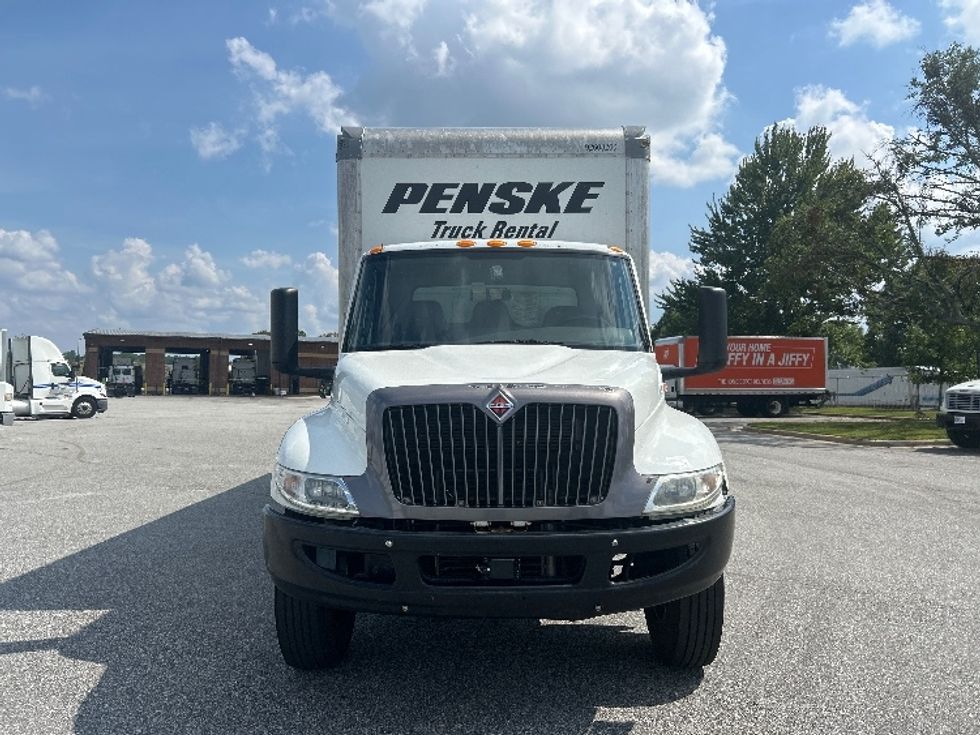 Medium Duty Box Truck-Light and Medium Duty Trucks-International-2022-MV607-Mcdonough-GA-235,085\n\t\tmiles-$ 43,750 - Image 2