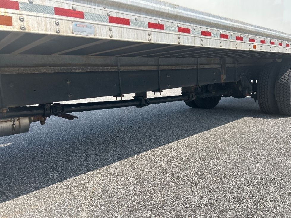 Medium Duty Box Truck-Light and Medium Duty Trucks-International-2022-MV607-Mcdonough-GA-235,085\n\t\tmiles-$ 43,750 - Image 5