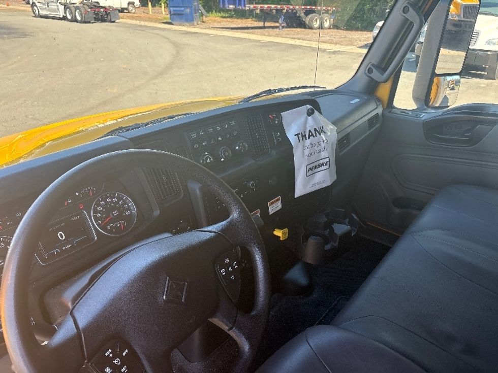 Medium Duty Box Truck-Light and Medium Duty Trucks-International-2022-MV607-Mebane-NC-202,529\n\t\tmiles-$ 44,000 - Image 16
