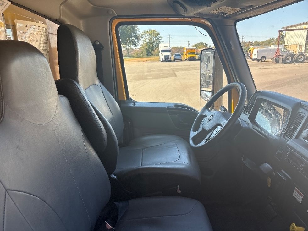 Medium Duty Box Truck-Light and Medium Duty Trucks-International-2022-MV607-Mebane-NC-202,529\n\t\tmiles-$ 44,000 - Image 21