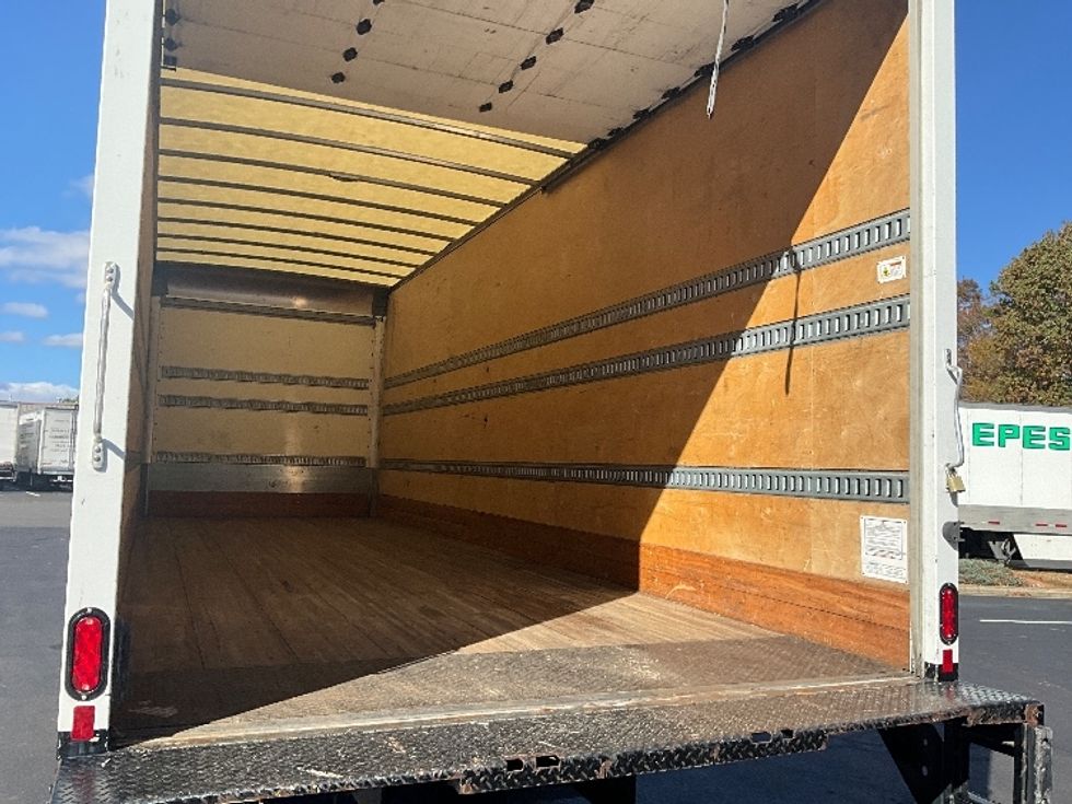 Medium Duty Box Truck-Light and Medium Duty Trucks-International-2022-MV607-Mebane-NC-208,195\n\t\tmiles-$ 60,500 - Image 12