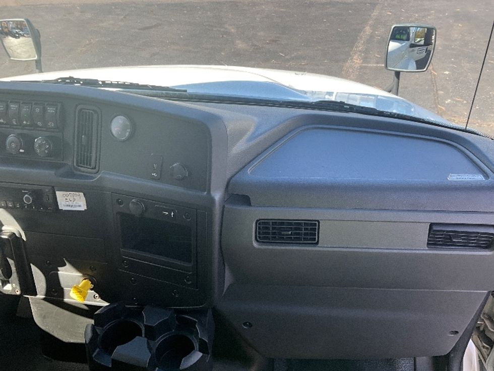 Medium Duty Box Truck-Light and Medium Duty Trucks-International-2022-MV607-Mebane-NC-208,195\n\t\tmiles-$ 60,500 - Image 21