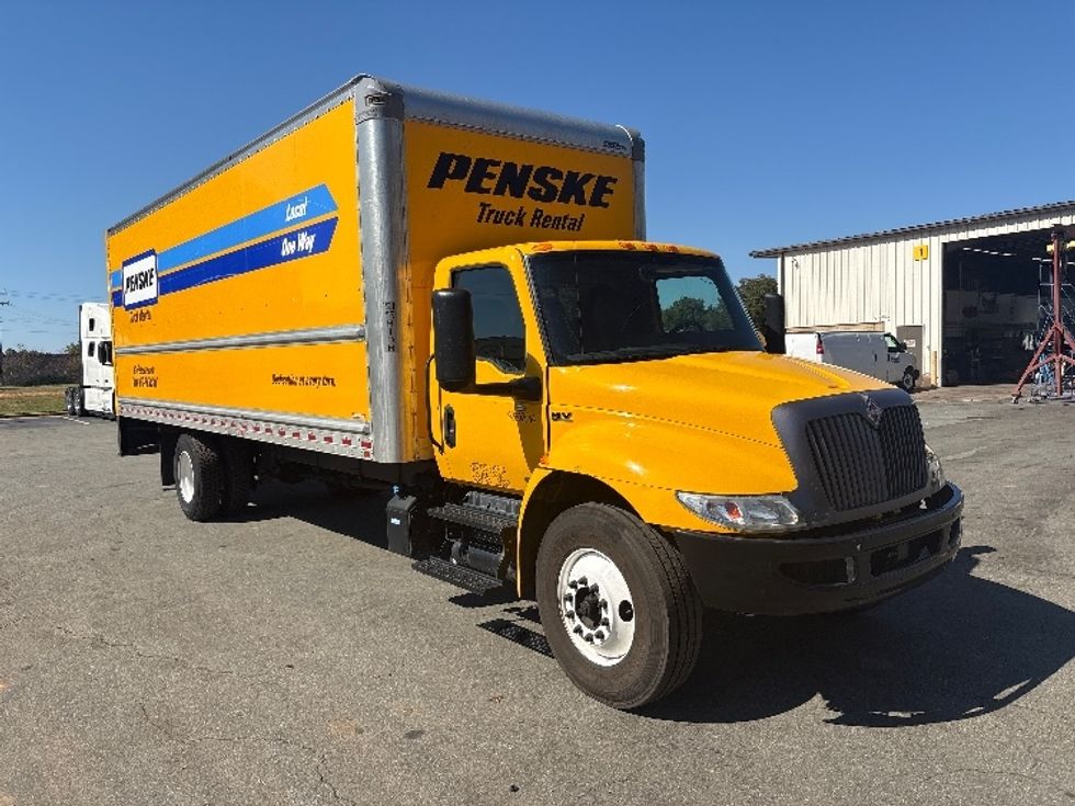 Medium Duty Box Truck-Light and Medium Duty Trucks-International-2022-MV607-Mebane-NC-209,060\n\t\tmiles-$ 43,000 - Image 1