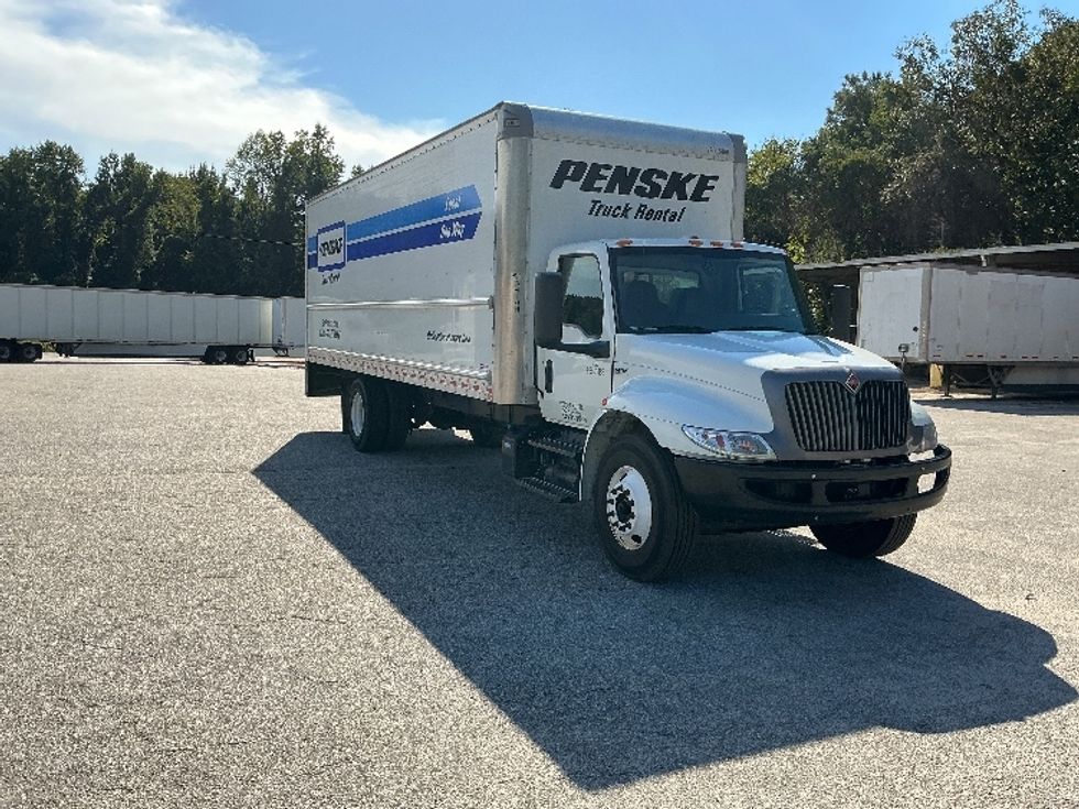 Medium Duty Box Truck-Light and Medium Duty Trucks-International-2022-MV607-Mebane-NC-215,166\n\t\tmiles-$ 47,250 - Image 1