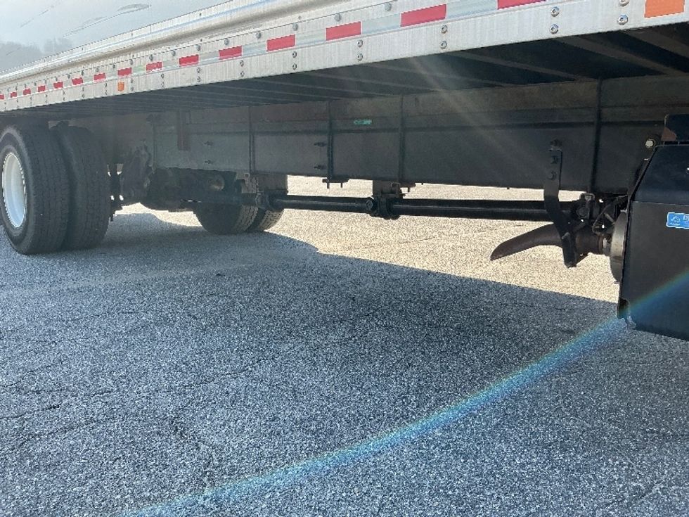 Medium Duty Box Truck-Light and Medium Duty Trucks-International-2022-MV607-Mebane-NC-215,166\n\t\tmiles-$ 47,250 - Image 13