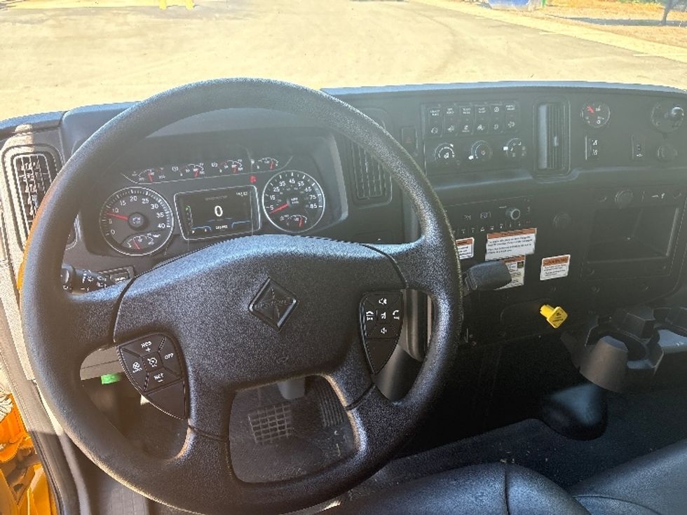 Medium Duty Box Truck-Light and Medium Duty Trucks-International-2022-MV607-Mebane-NC-216,893\n\t\tmiles-$ 41,500 - Image 17