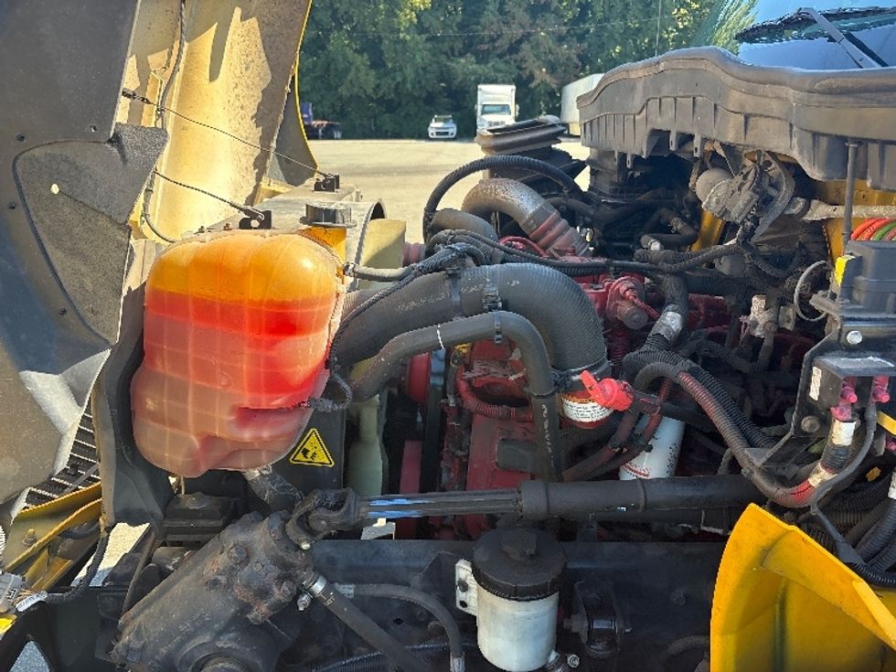 Medium Duty Box Truck-Light and Medium Duty Trucks-International-2022-MV607-Mebane-NC-224,575\n\t\tmiles-$ 40,250 - Image 23