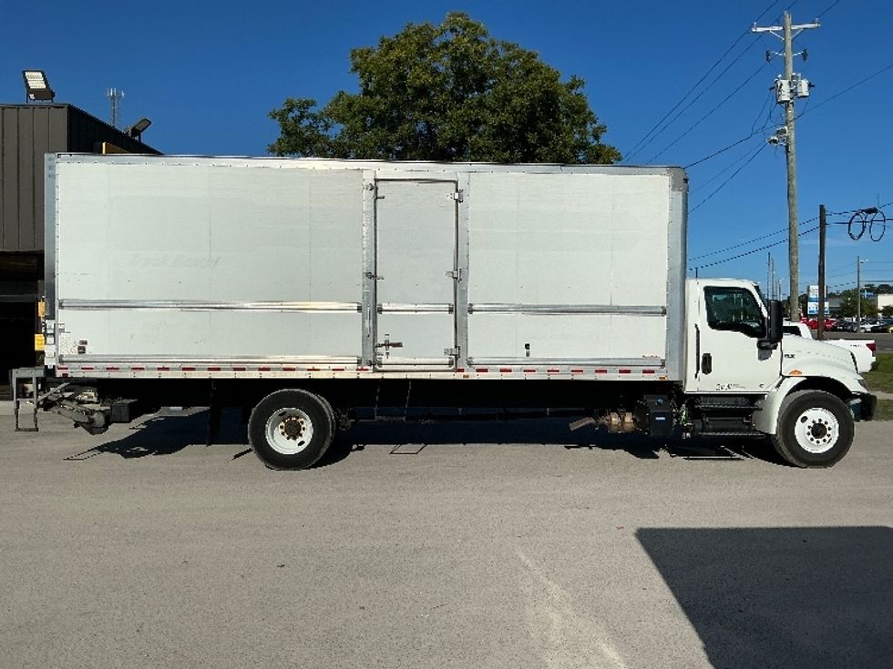 Medium Duty Box Truck-Light and Medium Duty Trucks-International-2022-MV607-Mebane-NC-226,242\n\t\tmiles-$ 50,250 - Image 15