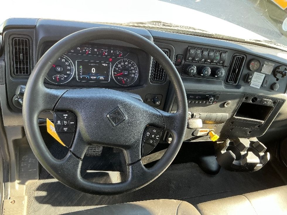 Medium Duty Box Truck-Light and Medium Duty Trucks-International-2022-MV607-Mebane-NC-226,242\n\t\tmiles-$ 50,250 - Image 18
