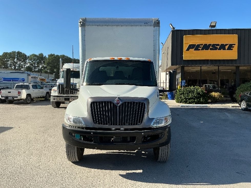 Medium Duty Box Truck-Light and Medium Duty Trucks-International-2022-MV607-Mebane-NC-226,242\n\t\tmiles-$ 50,250 - Image 2
