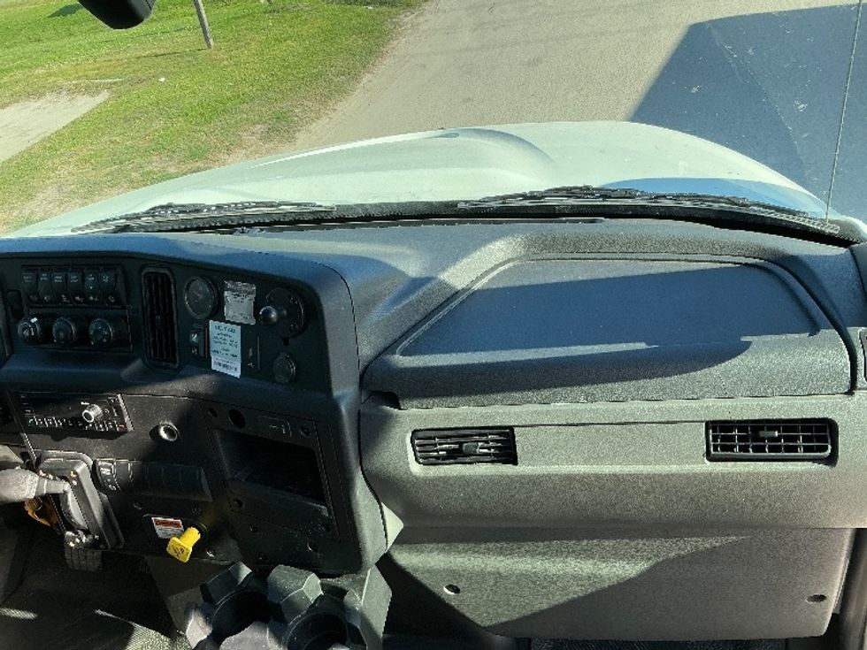 Medium Duty Box Truck-Light and Medium Duty Trucks-International-2022-MV607-Mebane-NC-226,242\n\t\tmiles-$ 50,250 - Image 21