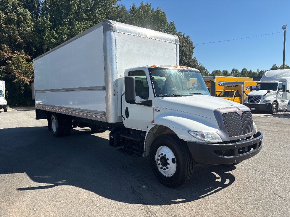 Medium Duty Box Truck-Light and Medium Duty Trucks-International-2022-MV607-Mebane-NC-226,366\n\t\tmiles-$ 45,500 - Image 1