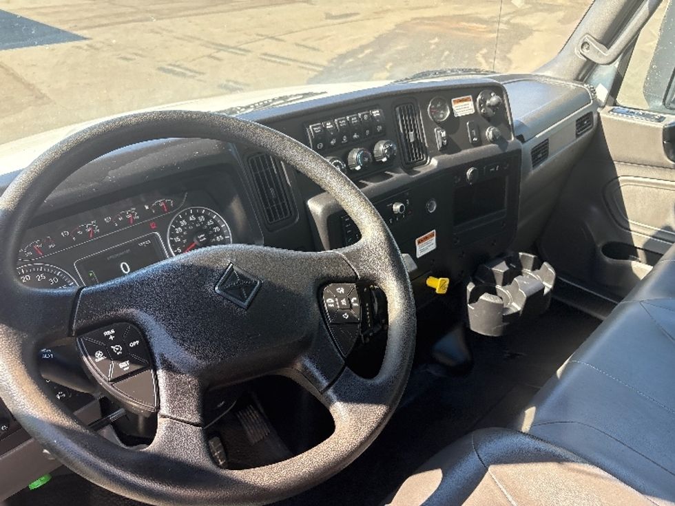 Medium Duty Box Truck-Light and Medium Duty Trucks-International-2022-MV607-Mebane-NC-226,366\n\t\tmiles-$ 45,500 - Image 16