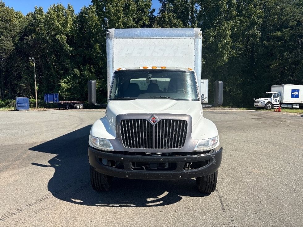 Medium Duty Box Truck-Light and Medium Duty Trucks-International-2022-MV607-Mebane-NC-226,366\n\t\tmiles-$ 45,500 - Image 2