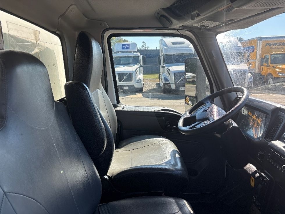Medium Duty Box Truck-Light and Medium Duty Trucks-International-2022-MV607-Mebane-NC-226,366\n\t\tmiles-$ 45,500 - Image 21