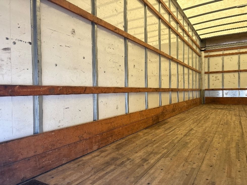 Medium Duty Box Truck-Light and Medium Duty Trucks-International-2022-MV607-Mebane-NC-229,816\n\t\tmiles-$ 44,750 - Image 10