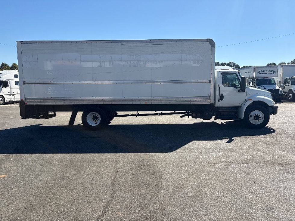 Medium Duty Box Truck-Light and Medium Duty Trucks-International-2022-MV607-Mebane-NC-229,816\n\t\tmiles-$ 44,750 - Image 14