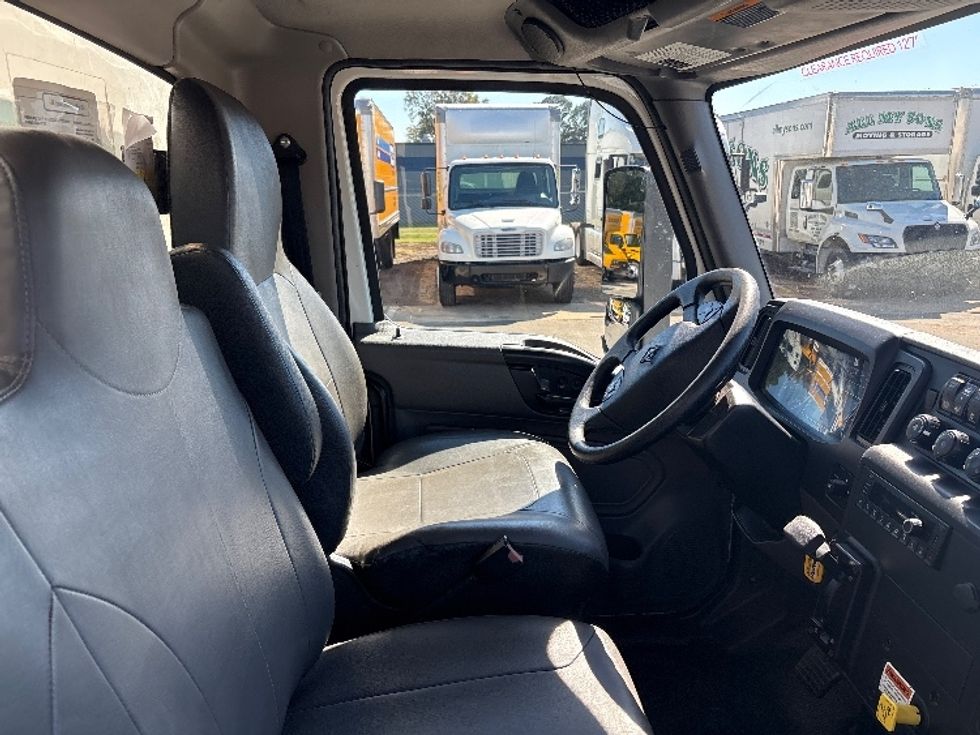 Medium Duty Box Truck-Light and Medium Duty Trucks-International-2022-MV607-Mebane-NC-229,816\n\t\tmiles-$ 44,750 - Image 21