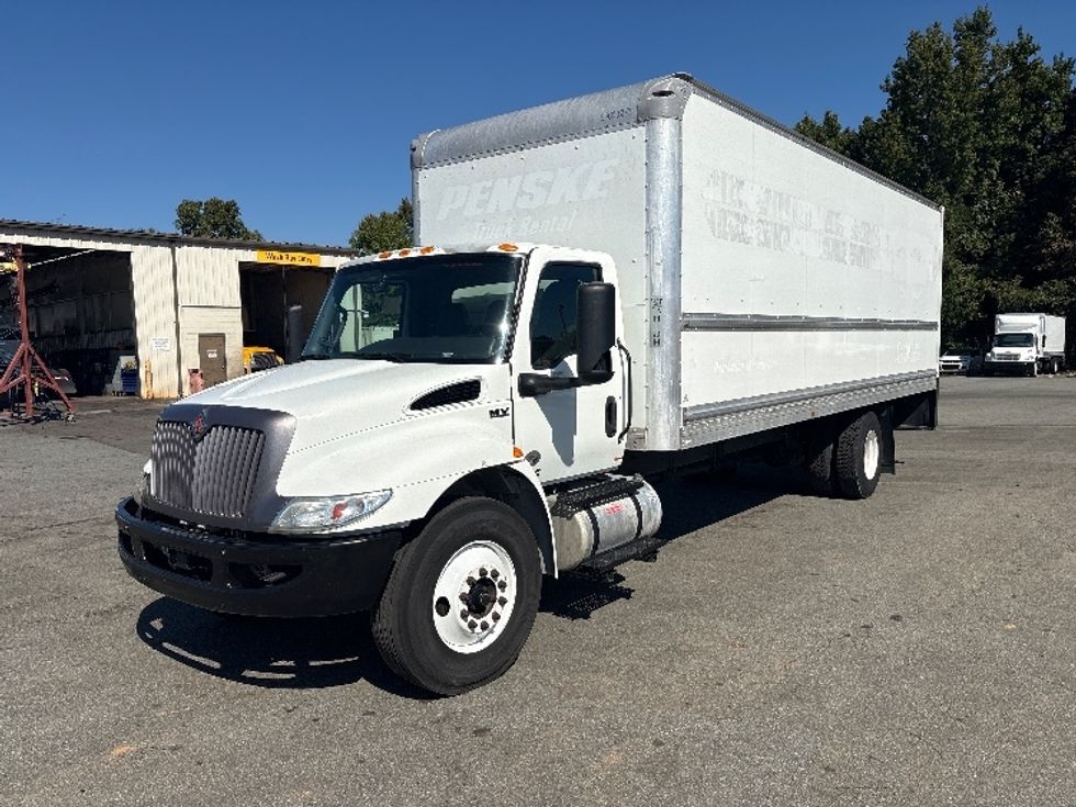 Medium Duty Box Truck-Light and Medium Duty Trucks-International-2022-MV607-Mebane-NC-229,816\n\t\tmiles-$ 44,750 - Image 3