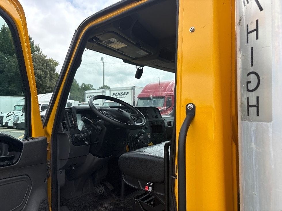Medium Duty Box Truck-Light and Medium Duty Trucks-International-2022-MV607-Mebane-NC-237,192\n\t\tmiles-$ 41,000 - Image 15