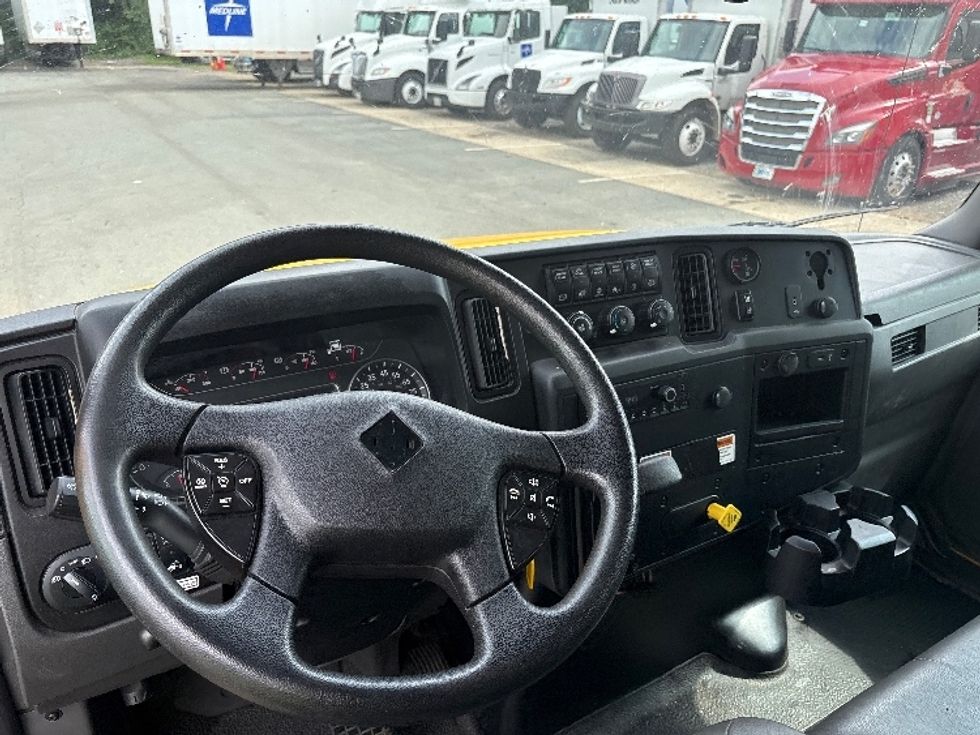 Medium Duty Box Truck-Light and Medium Duty Trucks-International-2022-MV607-Mebane-NC-237,192\n\t\tmiles-$ 41,000 - Image 16