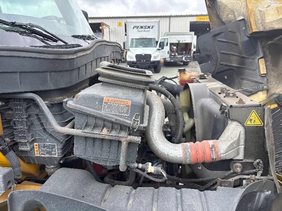 Medium Duty Box Truck-Light and Medium Duty Trucks-International-2022-MV607-Mebane-NC-237,192\n\t\tmiles-$ 41,000 - Image 22