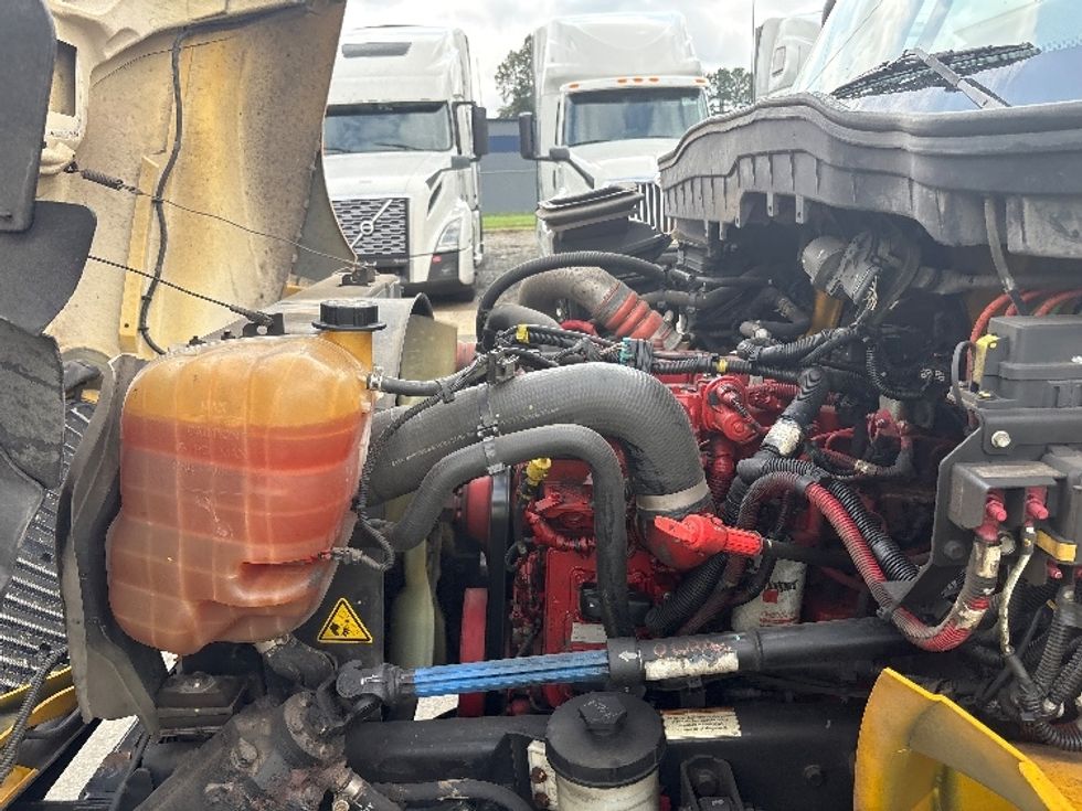 Medium Duty Box Truck-Light and Medium Duty Trucks-International-2022-MV607-Mebane-NC-237,192\n\t\tmiles-$ 41,000 - Image 23