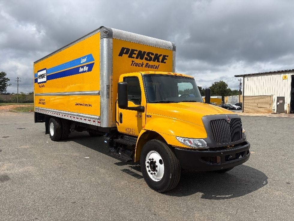 Medium Duty Box Truck-Light and Medium Duty Trucks-International-2022-MV607-Mebane-NC-320,874\n\t\tmiles-$ 26,250 - Image 1
