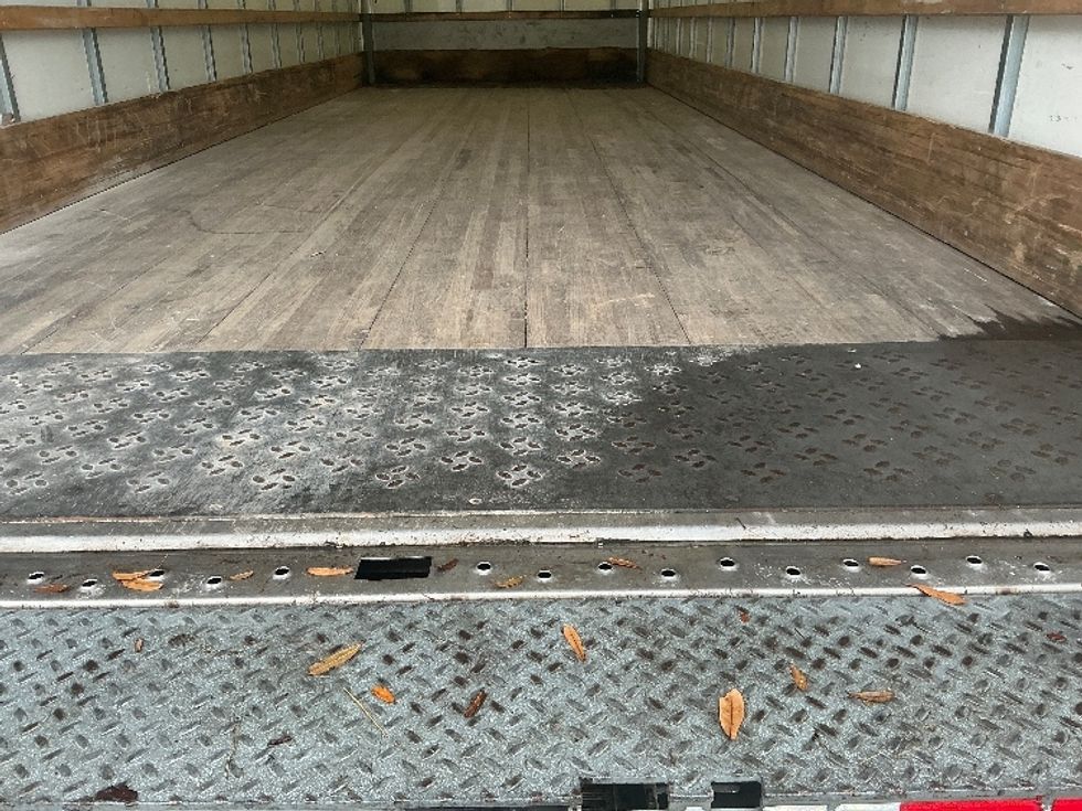 Medium Duty Box Truck-Light and Medium Duty Trucks-International-2022-MV607-Medley-FL-120,220\n\t\tmiles-$ 64,250 - Image 10