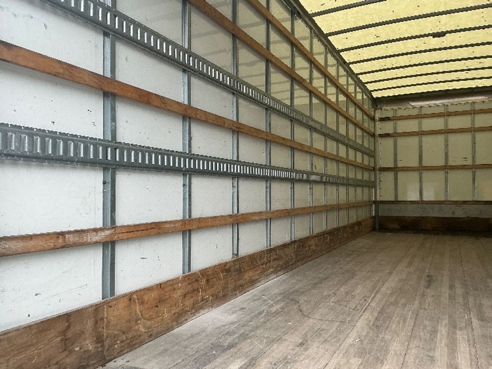 Medium Duty Box Truck-Light and Medium Duty Trucks-International-2022-MV607-Medley-FL-120,220\n\t\tmiles-$ 64,250 - Image 11