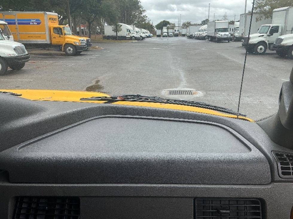 Medium Duty Box Truck-Light and Medium Duty Trucks-International-2022-MV607-Medley-FL-120,220\n\t\tmiles-$ 64,250 - Image 21