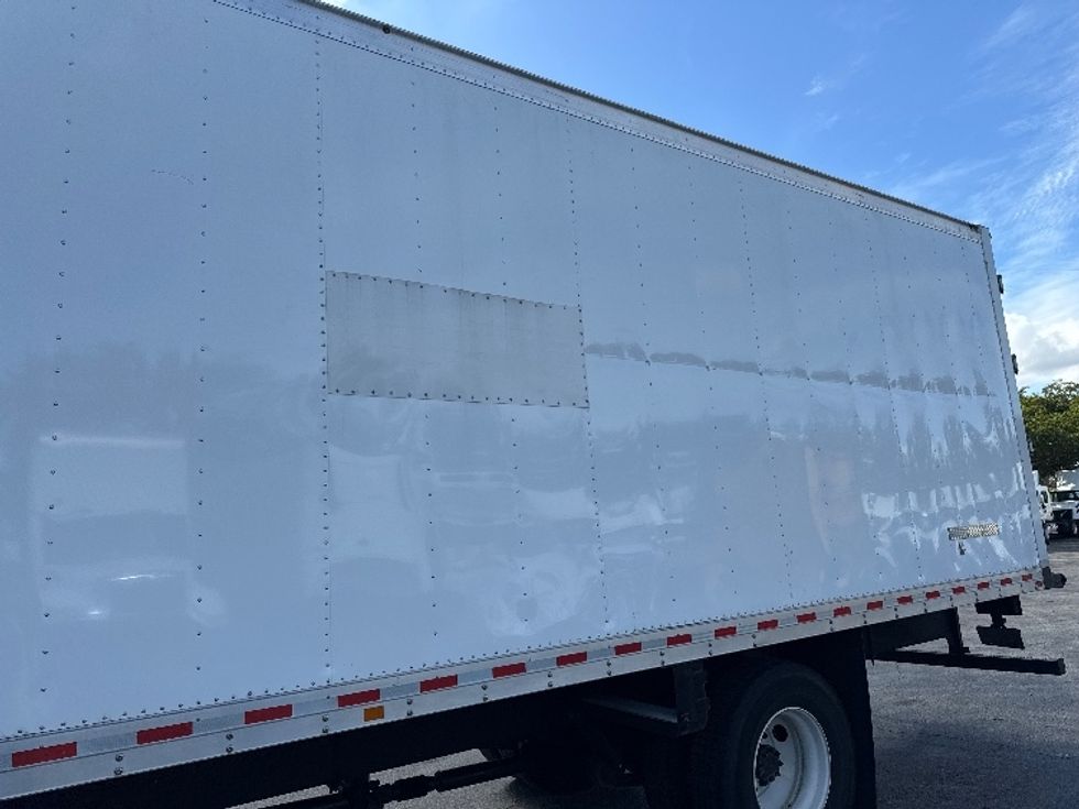 Medium Duty Box Truck-Light and Medium Duty Trucks-International-2022-MV607-Medley-FL-129,422\n\t\tmiles-$ 69,000 - Image 25