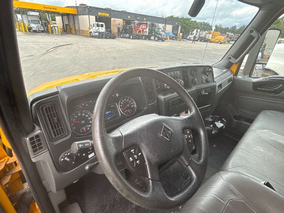 Medium Duty Box Truck-Light and Medium Duty Trucks-International-2022-MV607-Medley-FL-244,554\n\t\tmiles-$ 36,750 - Image 16