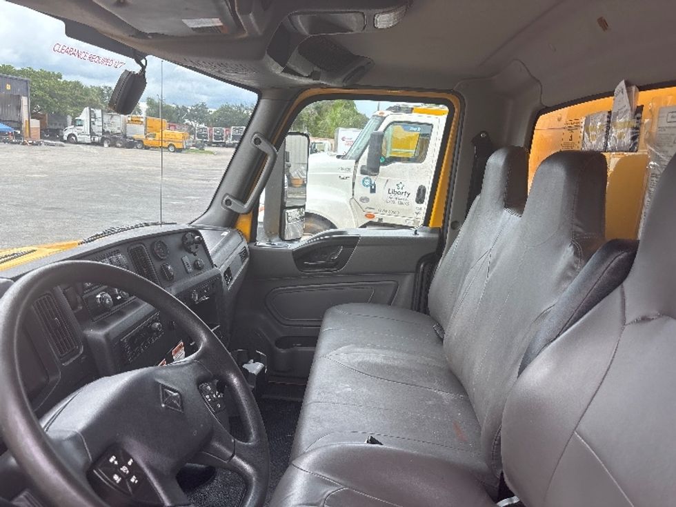 Medium Duty Box Truck-Light and Medium Duty Trucks-International-2022-MV607-Medley-FL-244,554\n\t\tmiles-$ 36,750 - Image 18
