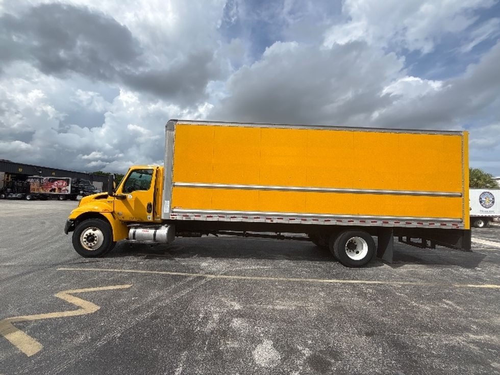 Medium Duty Box Truck-Light and Medium Duty Trucks-International-2022-MV607-Medley-FL-244,554\n\t\tmiles-$ 36,750 - Image 4