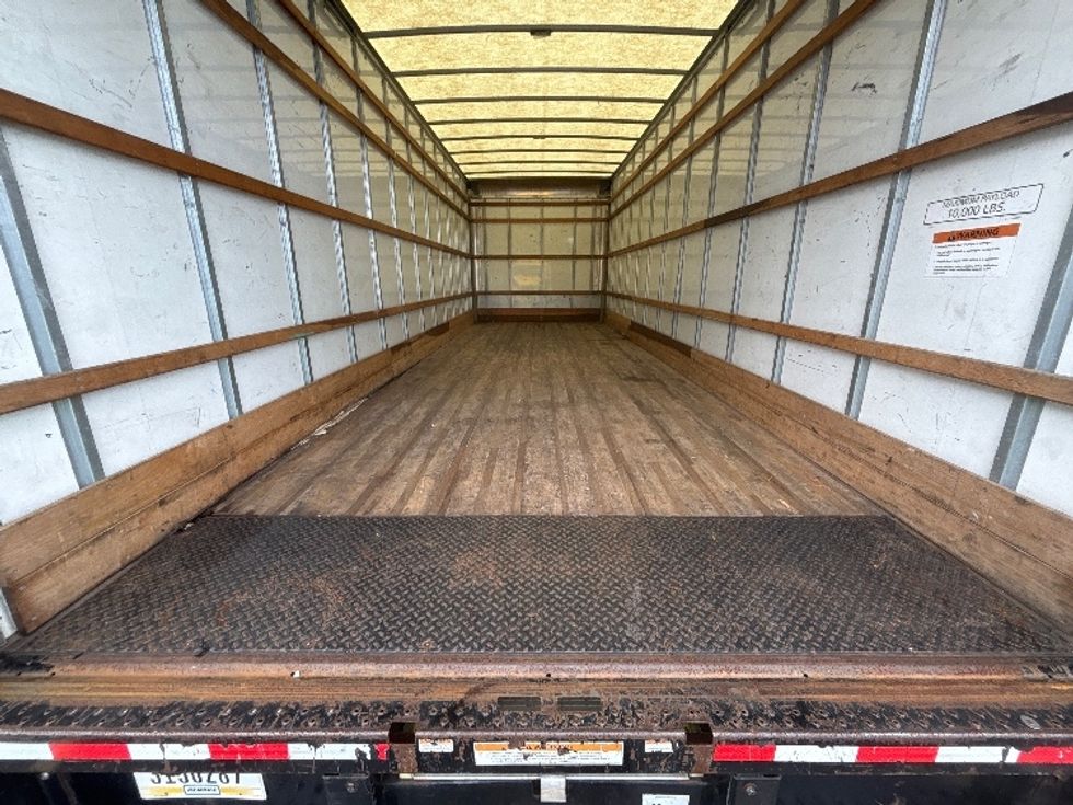 Medium Duty Box Truck-Light and Medium Duty Trucks-International-2022-MV607-Medley-FL-244,554\n\t\tmiles-$ 36,750 - Image 9
